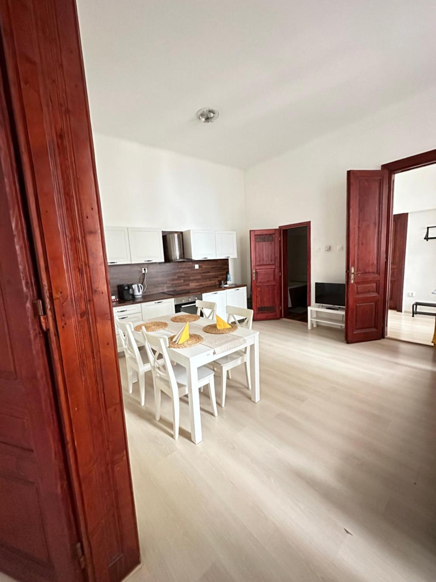 Apartment In Historical Part - Old Town Top Address Bratislava Exterior photo